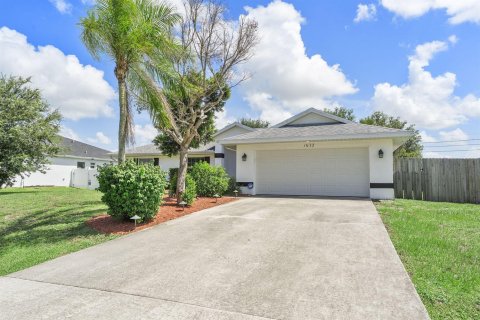 Villa ou maison à Port St. Lucie, Floride 3 chambres, 140.19 m2 № 2293595