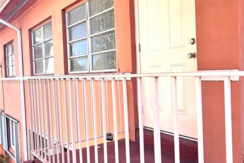 Appartement à louer à Miami, Floride: 2 chambres, 67.35 m2 № 1957144 - photo 15