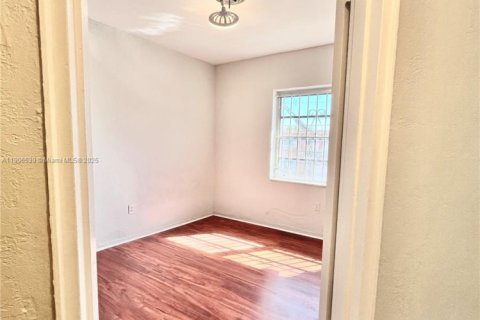 Appartement à louer à Miami, Floride: 2 chambres, 67.35 m2 № 1957144 - photo 12