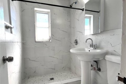 Appartement à louer à Miami, Floride: 2 chambres, 67.35 m2 № 1957144 - photo 5