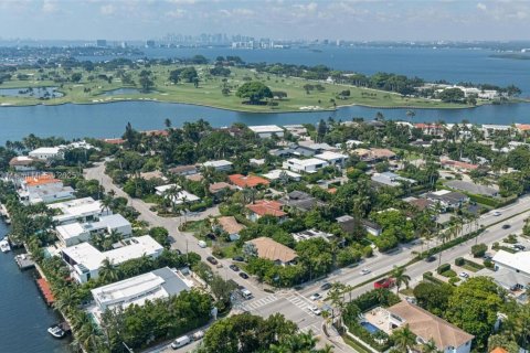 Land in Bay Harbor Islands, Florida № 1890348 - photo 2