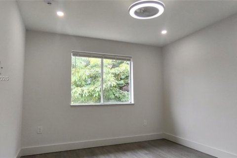 Condo in Miami, Florida, 3 bedrooms  № 2392505 - photo 10