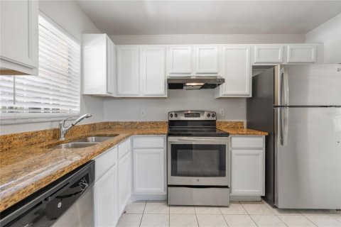 House in Spring Hill, Florida 3 bedrooms, 149.85 sq.m. № 1831644 - photo 4