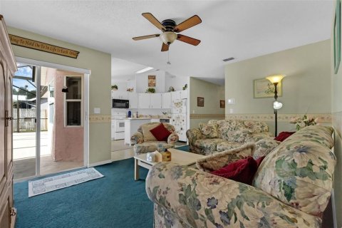 Villa ou maison à vendre à Davenport, Floride: 4 chambres, 148.09 m2 № 1912738 - photo 13