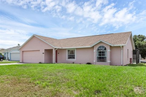 Villa ou maison à vendre à Davenport, Floride: 4 chambres, 148.09 m2 № 1912738 - photo 3