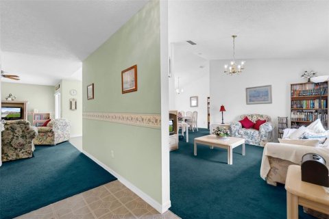 Villa ou maison à vendre à Davenport, Floride: 4 chambres, 148.09 m2 № 1912738 - photo 4