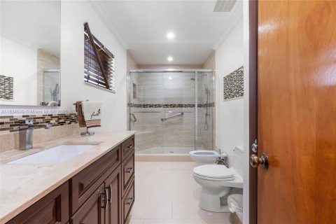 House in Homestead, Florida 3 bedrooms, 197.51 sq.m. № 1819834 - photo 28