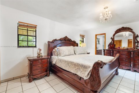 House in Homestead, Florida 3 bedrooms, 197.51 sq.m. № 1819834 - photo 27