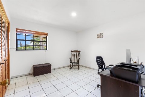 House in Homestead, Florida 3 bedrooms, 197.51 sq.m. № 1819834 - photo 14