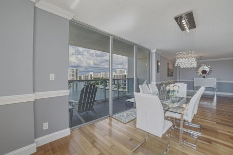 Immobilier commercial à louer à Hollywood, Floride: 1 chambre, 144.28 m2 № 2407326 - photo 12