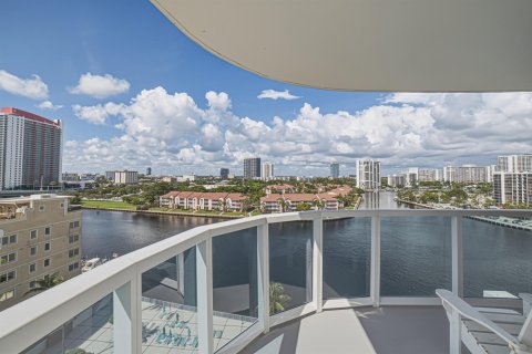 Immobilier commercial à louer à Hollywood, Floride: 1 chambre, 144.28 m2 № 2407326 - photo 3