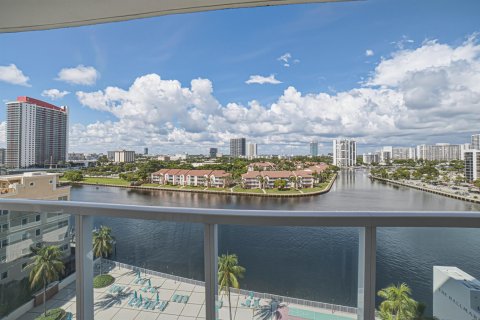 Immobilier commercial à louer à Hollywood, Floride: 1 chambre, 144.28 m2 № 2407326 - photo 2