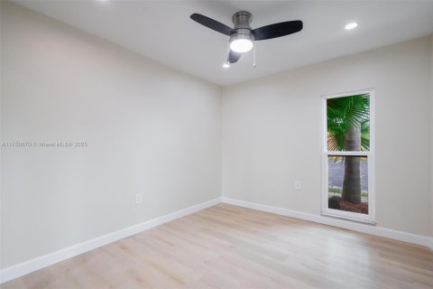 Villa ou maison à vendre à Fort Myers, Floride: 3 chambres, 108.97 m2 № 1731602 - photo 30