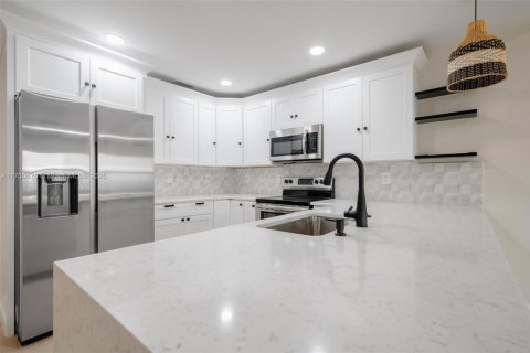 Villa ou maison à vendre à Fort Myers, Floride: 3 chambres, 108.97 m2 № 1731602 - photo 14