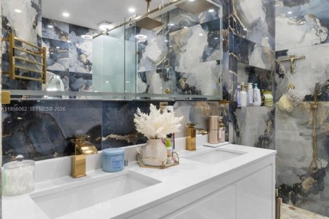 House in Homestead, Florida 4 bedrooms, 174.38 sq.m. № 2010798 - photo 17