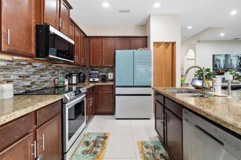 House in Homestead, Florida 4 bedrooms, 174.38 sq.m. № 2010798 - photo 13