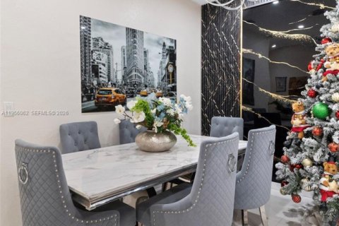 House in Homestead, Florida 4 bedrooms, 174.38 sq.m. № 2010798 - photo 12