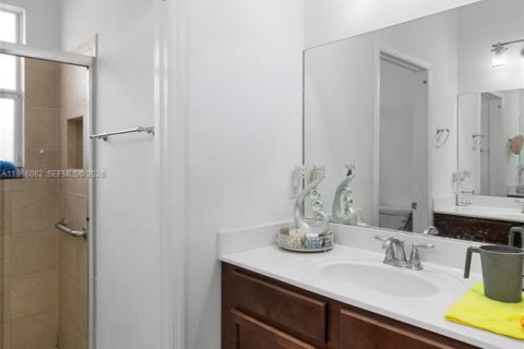 House in Homestead, Florida 4 bedrooms, 174.38 sq.m. № 2010798 - photo 5