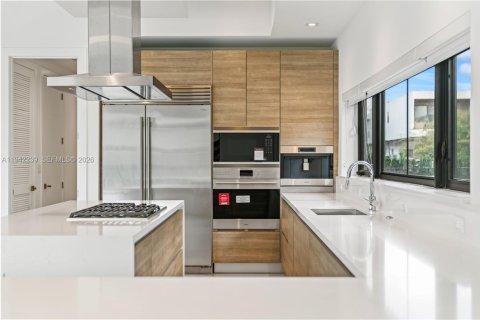 Villa ou maison à louer à Weston, Floride: 5 chambres, 491.73 m2 № 2002076 - photo 6