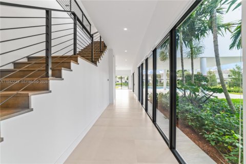 Villa ou maison à louer à Weston, Floride: 5 chambres, 491.73 m2 № 2002076 - photo 2