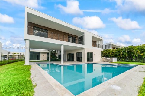 Villa ou maison à louer à Weston, Floride: 5 chambres, 491.73 m2 № 2002076 - photo 14