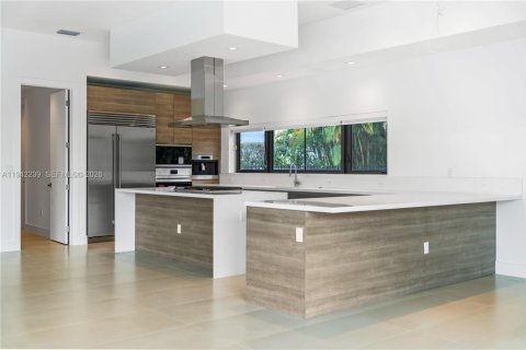 Villa ou maison à louer à Weston, Floride: 5 chambres, 491.73 m2 № 2002076 - photo 5