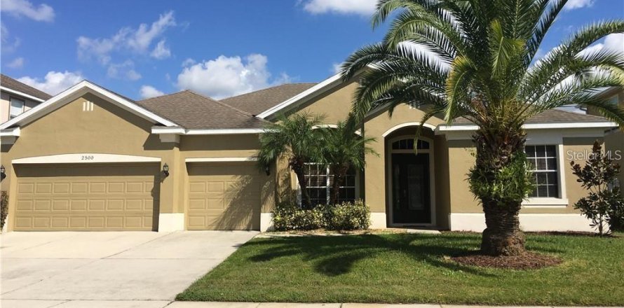 Casa en Kissimmee, Florida 5 dormitorios, 257.34 m2 № 1918752