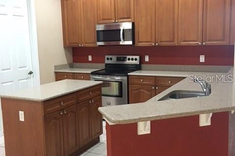 Снять в аренду виллу или дом в Киссимми, Флорида 9 комнат, 257.34м2, № 1918752 - фото 3