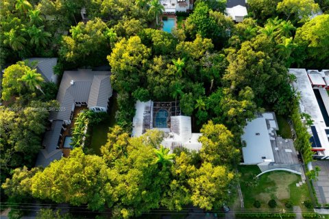 Terreno en venta en Miami, Florida № 1862146 - foto 3