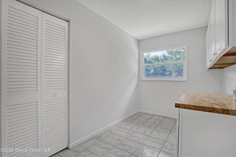 Casa en venta en Titusville, Florida, 4 dormitorios, 189.8 m2 № 2381095 - foto 17