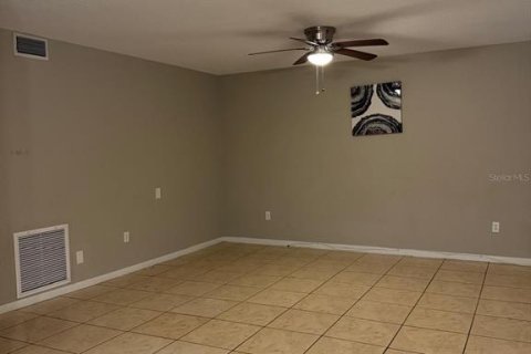 Copropriété à louer à Saint Petersburg, Floride: 2 chambres, 82.68 m2 № 2149310 - photo 2