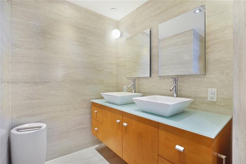 Снять в аренду кондоминиум в Майами-Бич, Флорида 3 спальни, 158.31м2, № 1947023 - фото 12