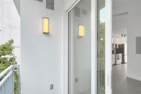 Condo in Miami, Florida № 2086469 - photo 12