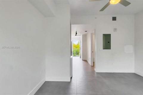 Condo in Miami, Florida № 2086469 - photo 11