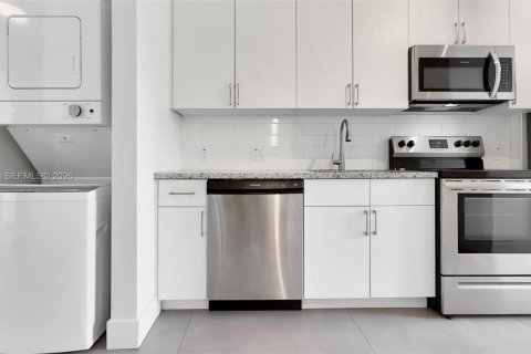 Condo in Miami, Florida № 2086469 - photo 9
