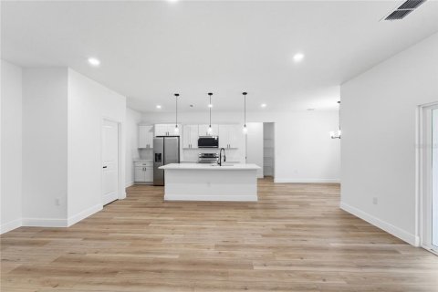 Casa en venta en Ocala, Florida, 4 dormitorios, 181.07 m2 № 2313296 - foto 13