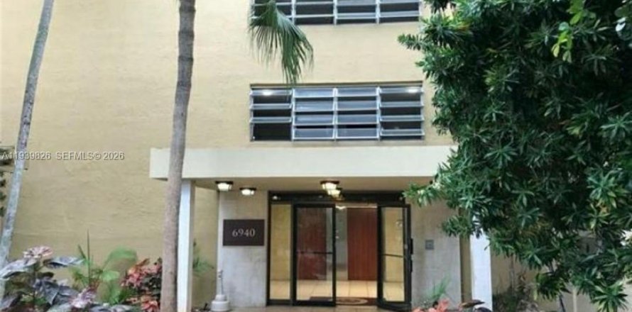 Кондоминиум с 2 спальнями в Хайалиа, Флорида № 2002494