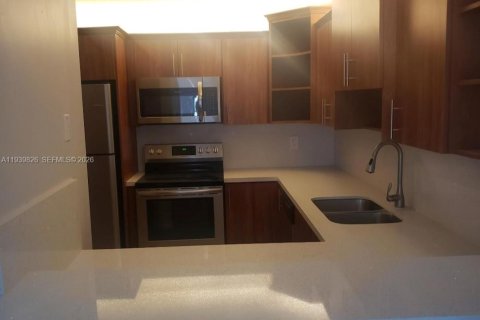 Снять в аренду кондоминиум в Хайалиа, Флорида 2 спальни, 96.15м2, № 2002494 - фото 5