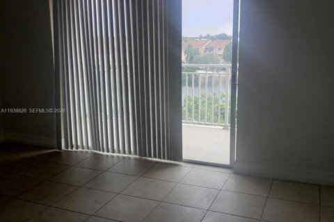 Снять в аренду кондоминиум в Хайалиа, Флорида 2 спальни, 96.15м2, № 2002494 - фото 11