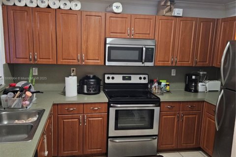 Condo in Miami, Florida, 3 bedrooms  № 1951890 - photo 7