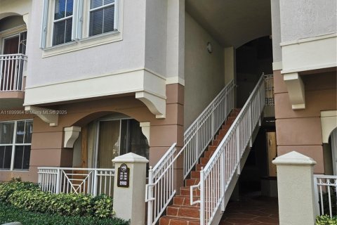 Condo in Miami, Florida, 3 bedrooms  № 1951890 - photo 3