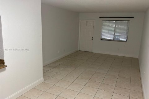 Condominio en alquiler en Greenacres, Florida, 3 dormitorios, 100.15 m2 № 1992172 - foto 18