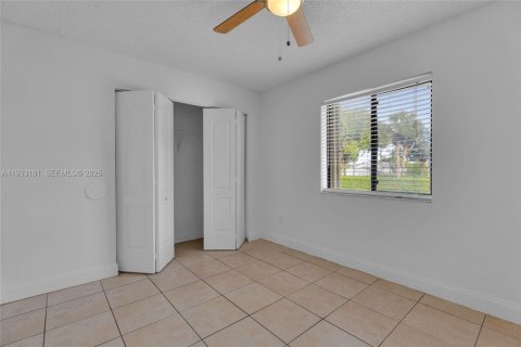Condominio en alquiler en Greenacres, Florida, 3 dormitorios, 100.15 m2 № 1992172 - foto 25