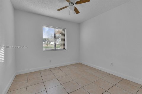 Condominio en alquiler en Greenacres, Florida, 3 dormitorios, 100.15 m2 № 1992172 - foto 21