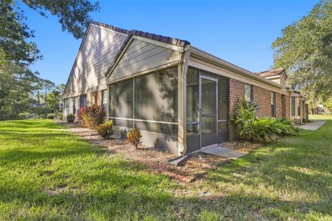 House in Daytona Beach, Florida 2 bedrooms, 135.08 sq.m. № 2419705 - photo 2