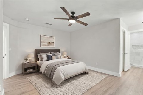 House in Daytona Beach, Florida 2 bedrooms, 135.08 sq.m. № 2419705 - photo 12