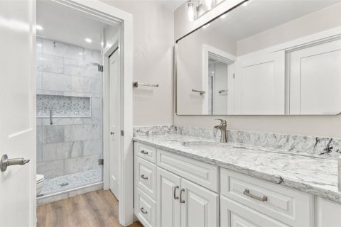 House in Daytona Beach, Florida 2 bedrooms, 135.08 sq.m. № 2419705 - photo 15