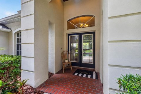 House in Tampa, Florida 4 bedrooms, 268.77 sq.m. № 2157451 - photo 2