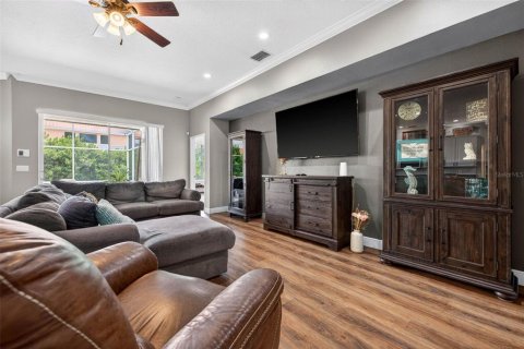 House in Tampa, Florida 4 bedrooms, 268.77 sq.m. № 2157451 - photo 16
