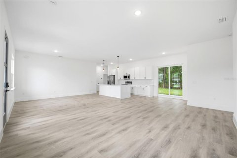 House in Ocala, Florida 4 bedrooms, 186.55 sq.m. № 2151894 - photo 8